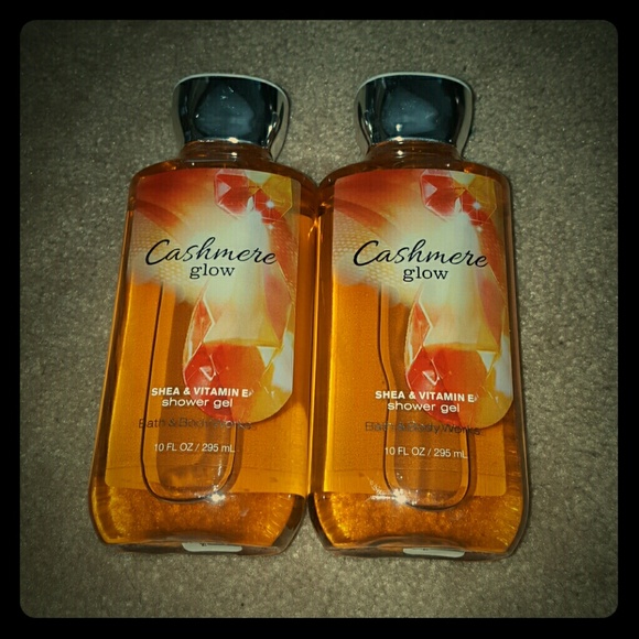 bath and body works Other - Cashmere glow shower gel
